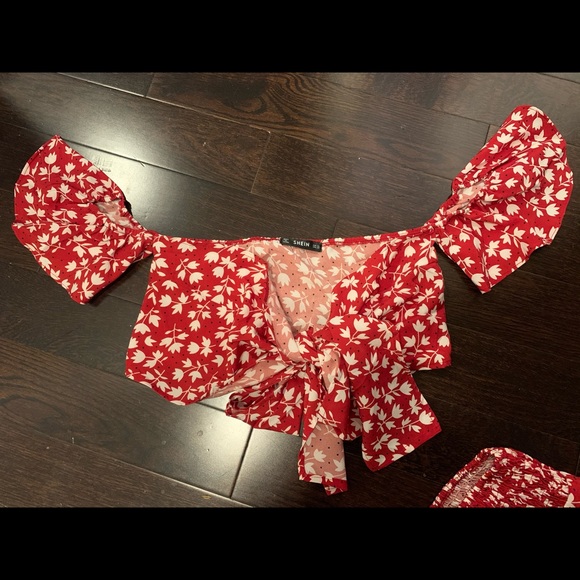 2 crop top + matching skirt sets - Picture 6 of 9